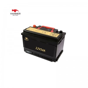 Batteria per auto 12V54A.